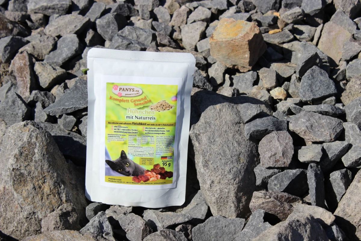 Menü aus 68,0 % Hühnchen pur und 4,0 % Naturreis 12 x je 95g / 295g